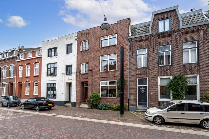 Tussenwoning te koop: Coriovallumstraat 33, Lindeveld Heerlen