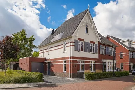 Corner house for sale: Cornelia de Langelaan 42, Zaltbommel Vergt en omgeving Zaltbommel
