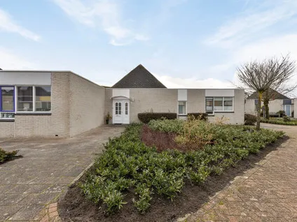 Tussenwoning te koop: Cornelie Van Zantenstraat 31, Dobbewijk-Zuid Leiden