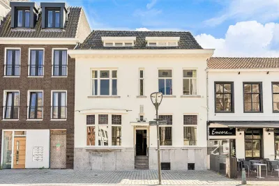 Woning te koop: Cornelis de Vosplein 10+-10A, Hulst