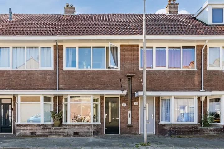 Terraced house for sale: Cornelis Dirkszstraat 151, Geuzenwijk Utrecht