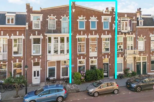 Tussenwoning te koop: Cornelis Jolstraat 12, Visserijbuurt 'S-Gravenhage