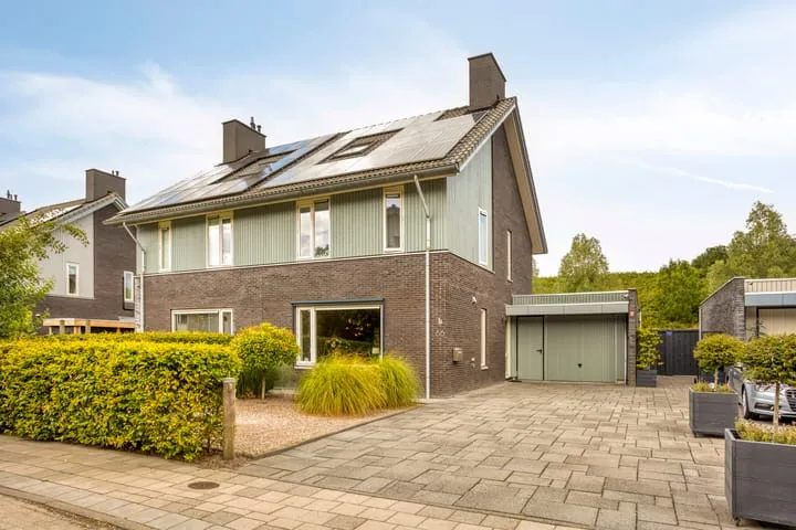 Twee-onder-één-kap te koop: Cornelis Rienks de Boerstraat 66, Drachstervaart west Drachten