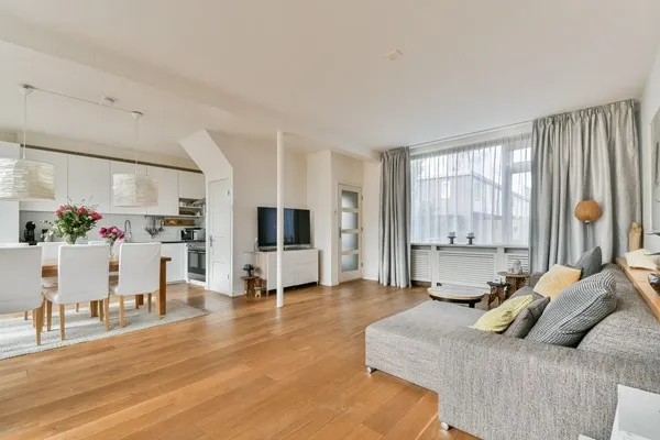 Tussenwoning te koop: Cornelis Roobolstraat 18, Ruys de Beerenbrouckbuurt Amsterdam