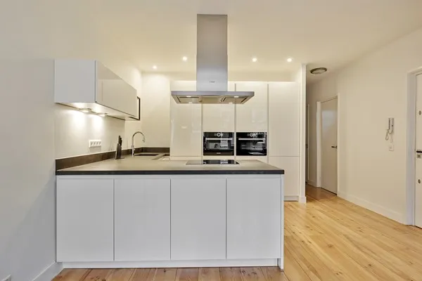Appartement te huur: Cornelis Schuytstraat 22-1, Cornelis Schuytbuurt Amsterdam