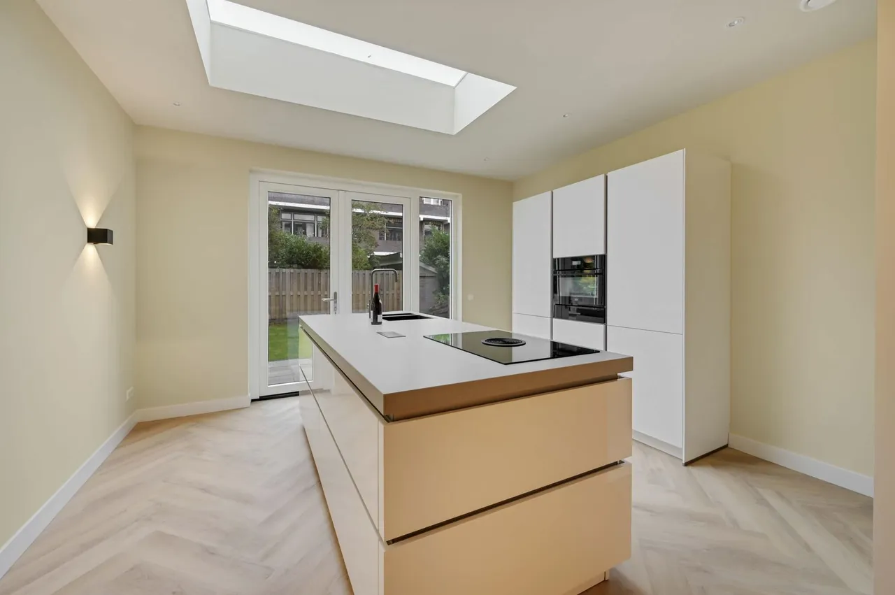 Appartement te koop: Cornelis van der Lijnstraat 74, 'S-Gravenhage