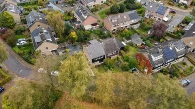 Tussenwoning te koop: Cornelis Dopperlaan 18, Dieren-West boven spoorlijn Dieren