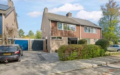 Tussenwoning te koop: Cornelis Dopperlaan 46, Dieren-West boven spoorlijn Dieren