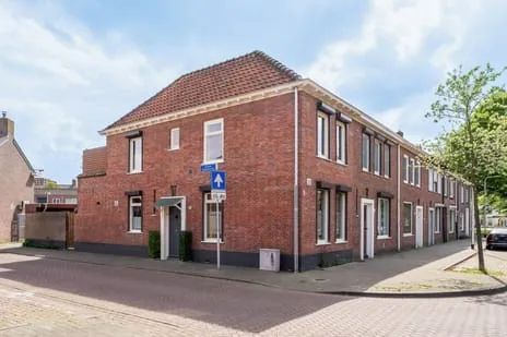 Hoekwoning te koop: Cornelis Drebbelstraat 50, Uitvindersbuurt Tilburg