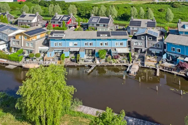 Terraced house for sale: Cornelis Rienks de Boerstraat 49, Drachstervaart west Drachten