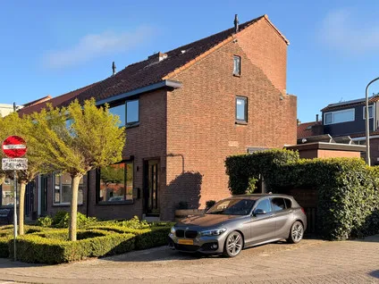 Hoekwoning te koop: Cornelis Smitstraat 1, Redersbuurt Alblasserdam