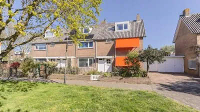 Tussenwoning te huur: Cornelis van der Werffstraat 16, Brederode- Gerkestraat e.o. Zandvoort