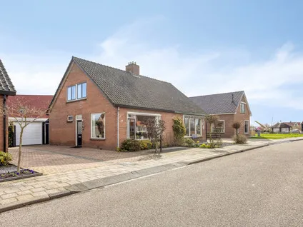 Twee-onder-één-kap te koop: Cornelisgracht 15, Giethoorn-Zuid Giethoorn