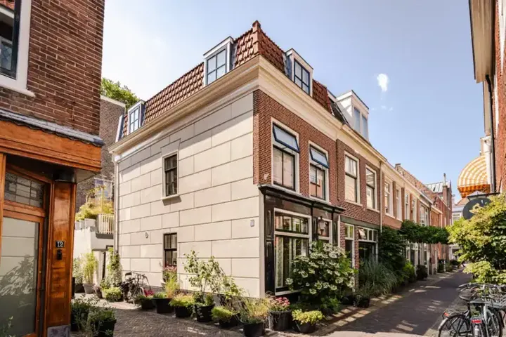 Hoekwoning te koop: Cornelissteeg 10, Heiliglanden Haarlem