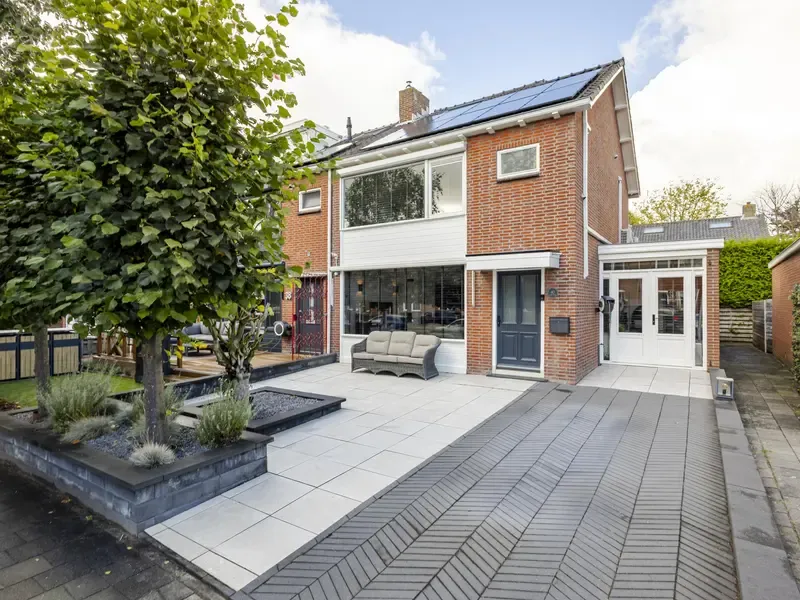 Hoekwoning te koop: Cort van der Lindenlaan 40, Sliedrecht