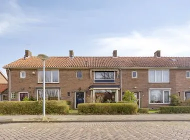 Tussenwoning te koop: Cort van der Lindenkade 29, Staatsliedenkwartier en Landstraten Alkmaar