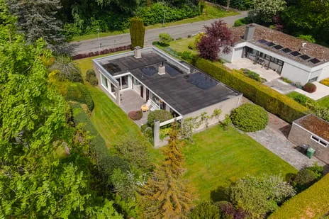 Vrijstaande woning te koop: Cort van der Lindenlaan 7, Villabuurt Groningen