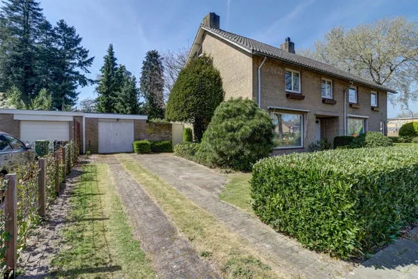 Twee-onder-één-kap te koop: Cortembergstraat 4, Meerdijk Waalwijk