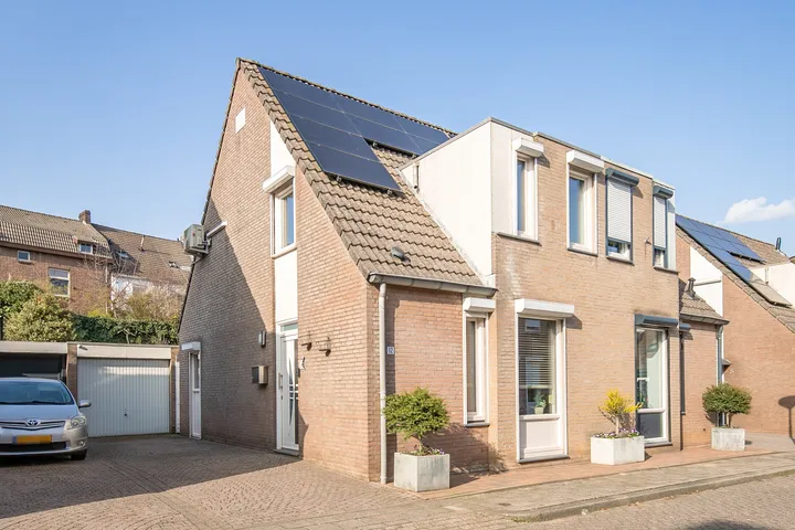 Twee-onder-één-kap te koop: Coumansstraat 12, Heilust Kerkrade