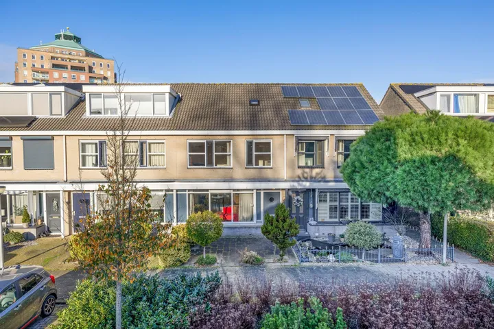 Tussenwoning te koop: Couperinstraat 19, Puccinibuurt Capelle Aan Den Ijssel