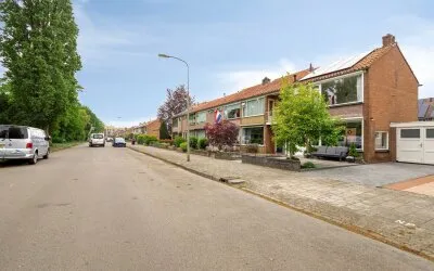 Tussenwoning te koop: Couperuslaan 83, Harderwijk