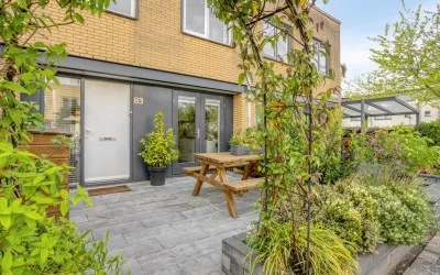 Tussenwoning te koop: Couperusweg 83, Literatuurwijk Midden-oost Almere