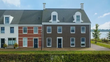Tussenwoning te koop: Courtine 13, Verspreide huizen Winschoten Blauwestad