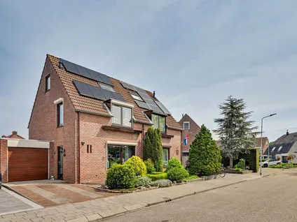 Tussenwoning te koop: Coxstraat 86, Kapelle Kapelle