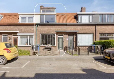 Tussenwoning te koop: Cremerstraat 106, Pernis Pernis Rotterdam