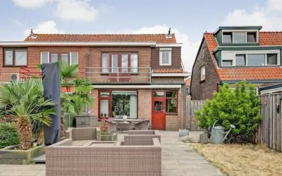 Twee-onder-één-kap te koop: Cremerstraat 138, Pernis Pernis Rotterdam