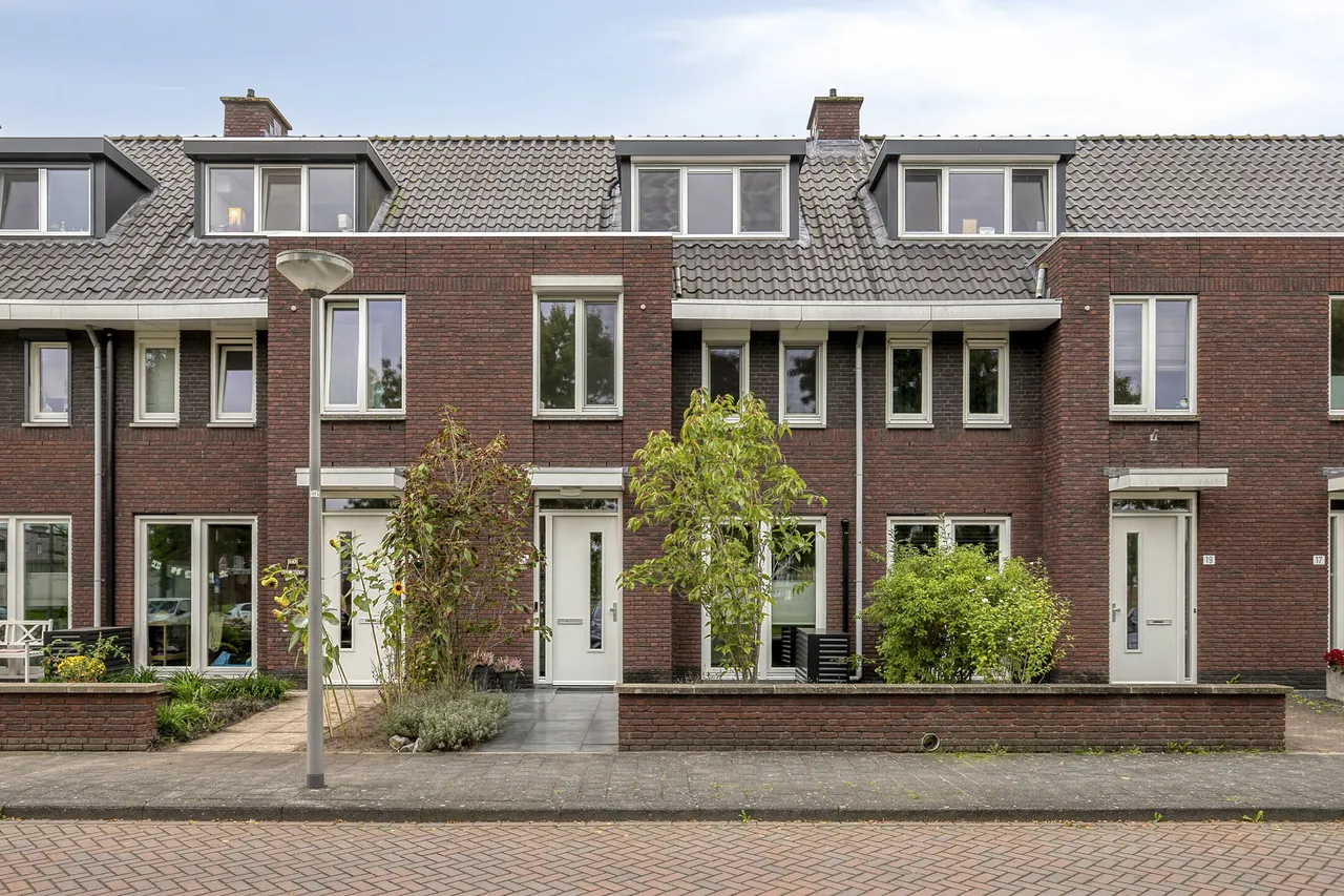 Tussenwoning te koop: Crescendoweg 21, Rosmalen