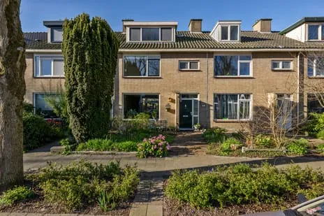 Tussenwoning te koop: Cressantlaan 11, De Hoef III en IV Alkmaar
