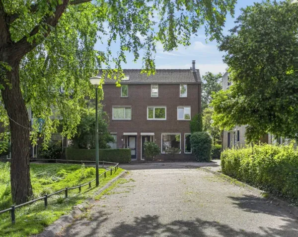 Corner house for sale: Croessrak 2, Wildenburg Leusden