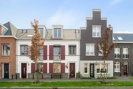 Tussenwoning te koop: Cronenburghlaan 26, Vechtrijk Weesp