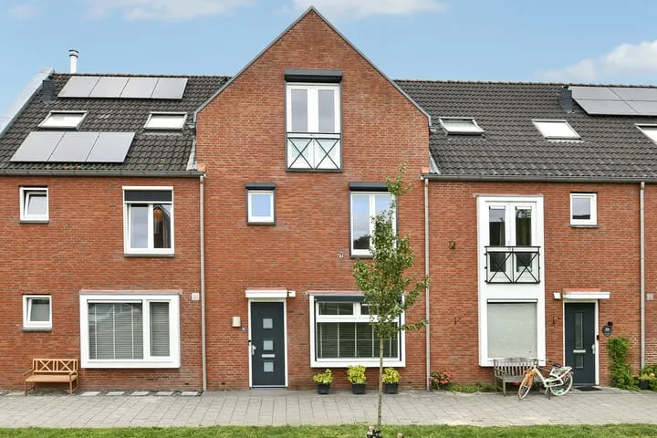 Terraced house for sale: Cultusplein 30, Lingebuurt Elst (Ge)