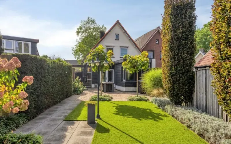 Twee-onder-één-kap te koop: Cuneraweg 118A, Rhenen