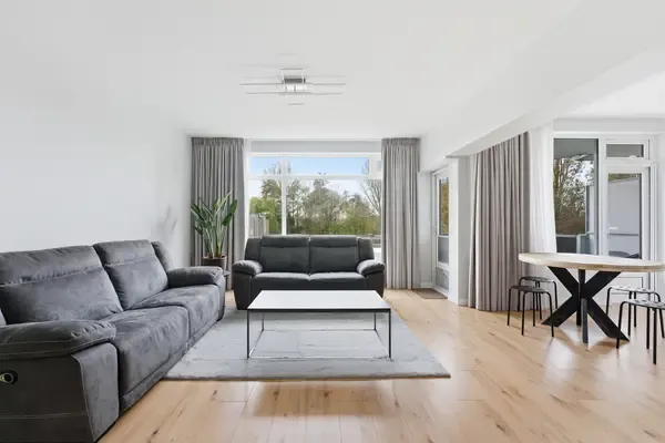 Appartement te koop: Curaçaolaan 150, Indische Buurt Vlaardingen