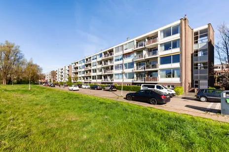 Appartement te koop: Curaçaolaan 82, Indische Buurt Vlaardingen