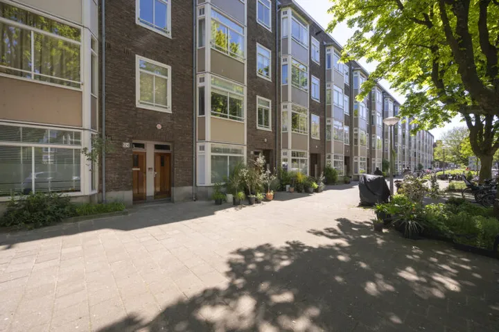 Appartement te koop: Curaçaostraat 122-1, Postjeskade e.o. Amsterdam