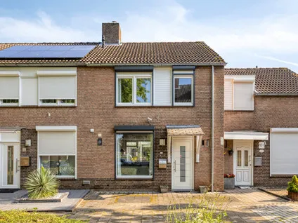 Tussenwoning te koop: Cuyleborg 149, De Heeg Maastricht
