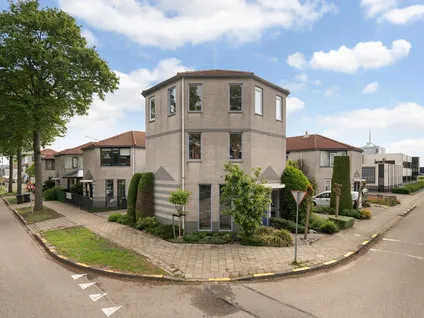 Tussenwoning te koop: Cyclaamrood 2, Lansinghage c.a. Zoetermeer