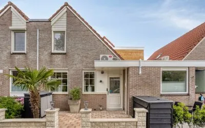 Tussenwoning te koop: Cypres 18, Kersenboogerd-Zuid - Buurt 33 03 Hoorn
