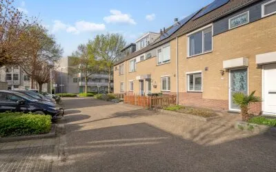 Tussenwoning te koop: Cypresgroen 45, Rokkeveen-Oost Zoetermeer