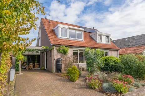 Twee-onder-één-kap te koop: Cypreslaan 4, Noorderesch Exloo