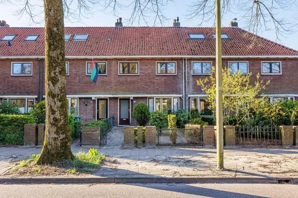 Tussenwoning te koop: d'Almarasweg 169, Nijmegen