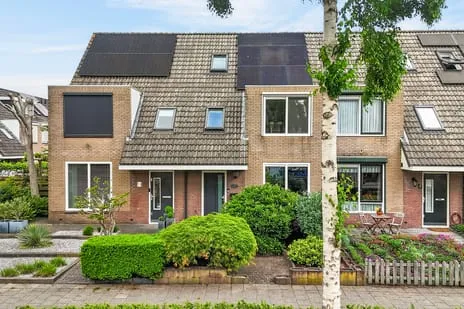Terraced house for sale: D'Hondecoeterstraat 27, De Hoef Ede