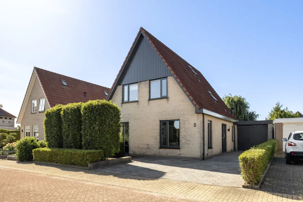 Vrijstaande woning te koop: D. Huijser van Reenenstraat 5, Dokkum
