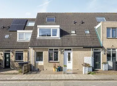 Tussenwoning te koop: D. Hudigstraat 51, Bouwmeesterbuurt Noord Almere