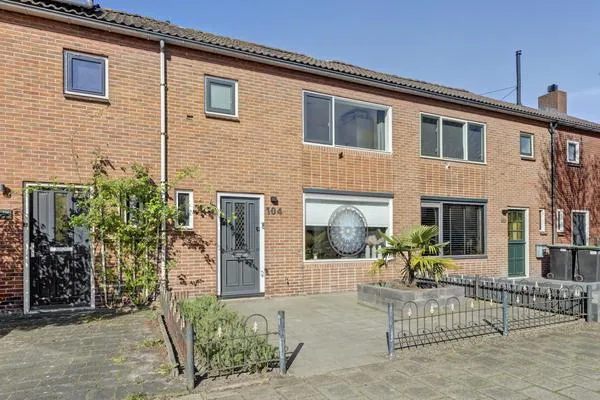Tussenwoning te koop: Da Costastraat 104, West Hoogeveen