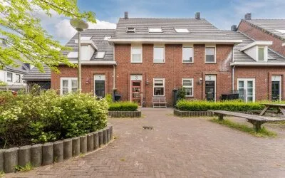 Tussenwoning te koop: Daelenbroeck 3, Kastelenbuurt Amstelveen